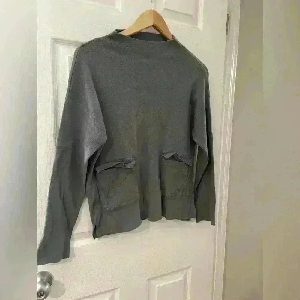 Zara girls long  sleeve mock neck top with pockets size 13/14 shirt